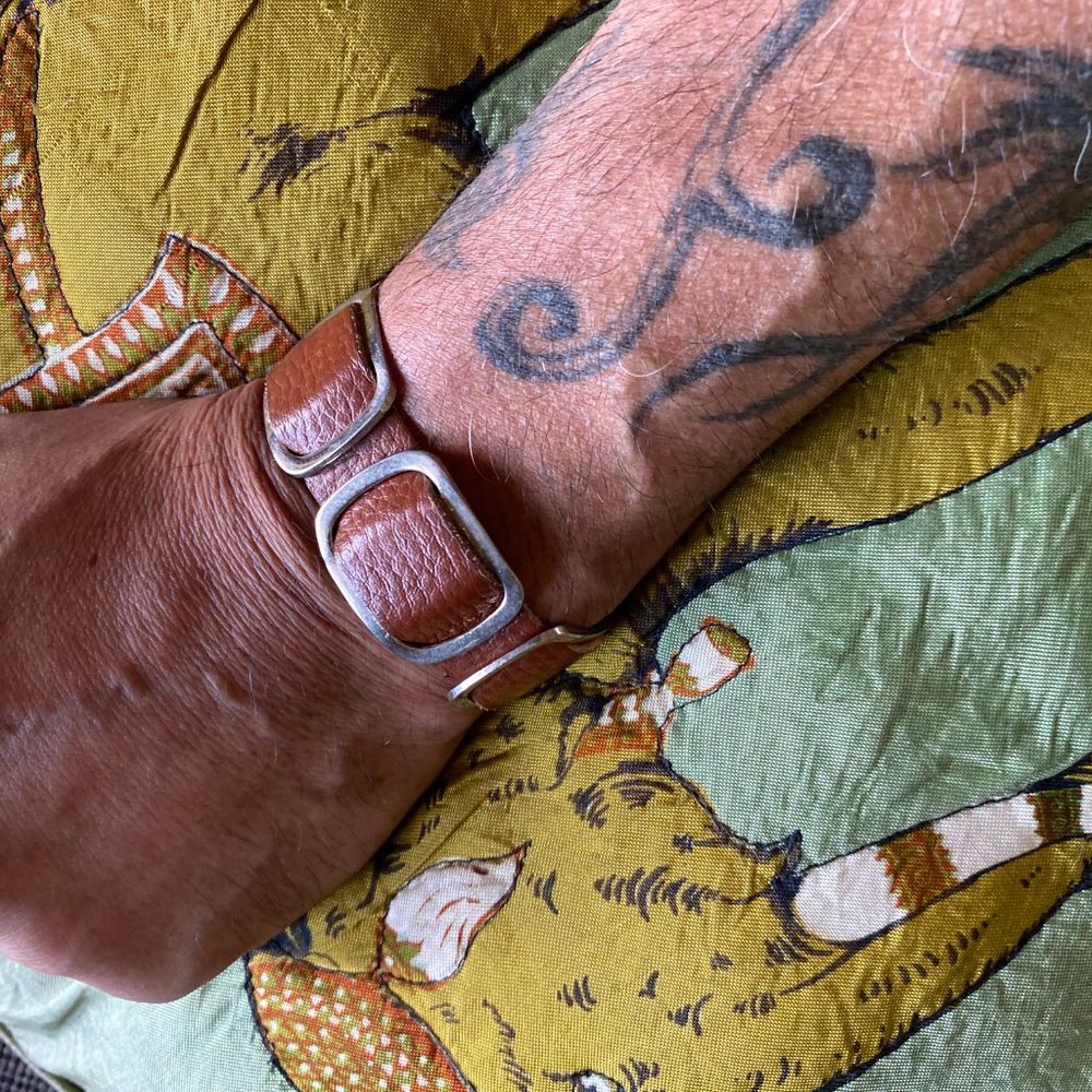VINTAGE leather cuff